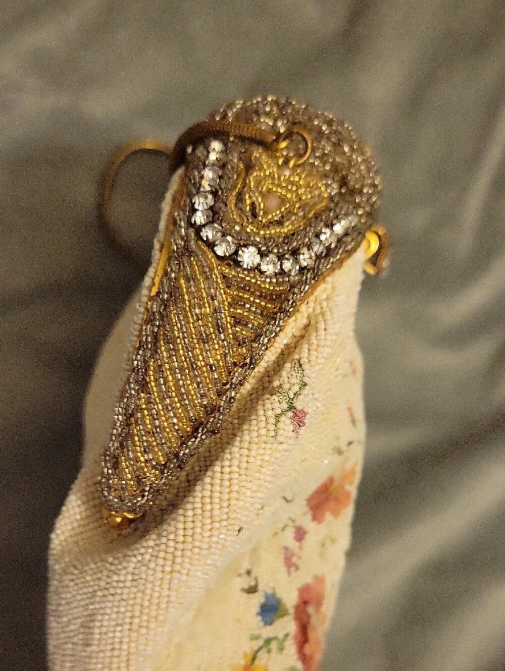 Handmade Vintage Embellished Floral Beaded Handbag - Cream
